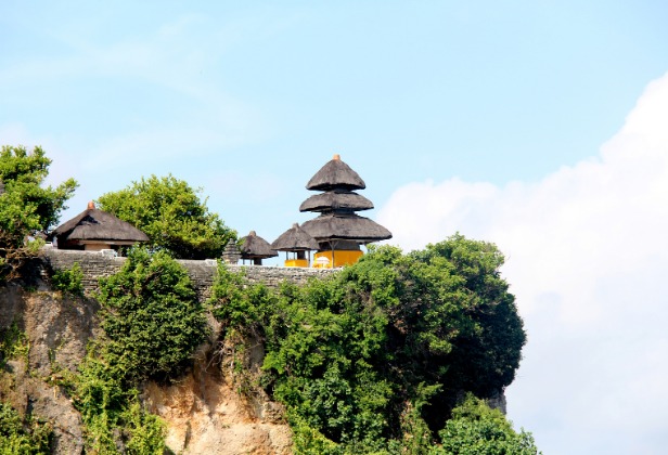 uluwatu cliffside